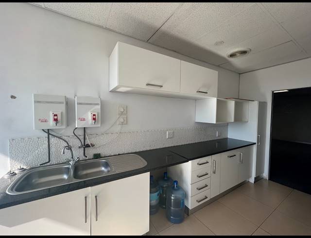 200M² OFFICE TO LET IN MELROSE ARCH